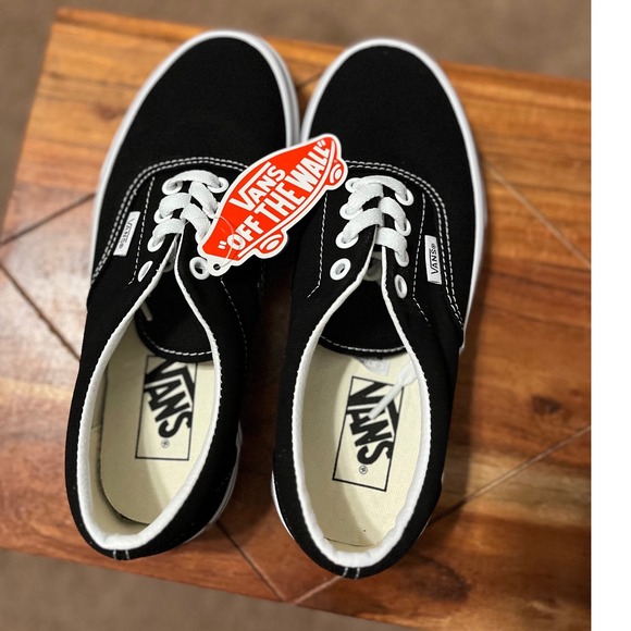 Vans Era Unisex Sneakers Black White Low Top Canvas Shoes Size 5 Women  NWT - Picture 11 of 14